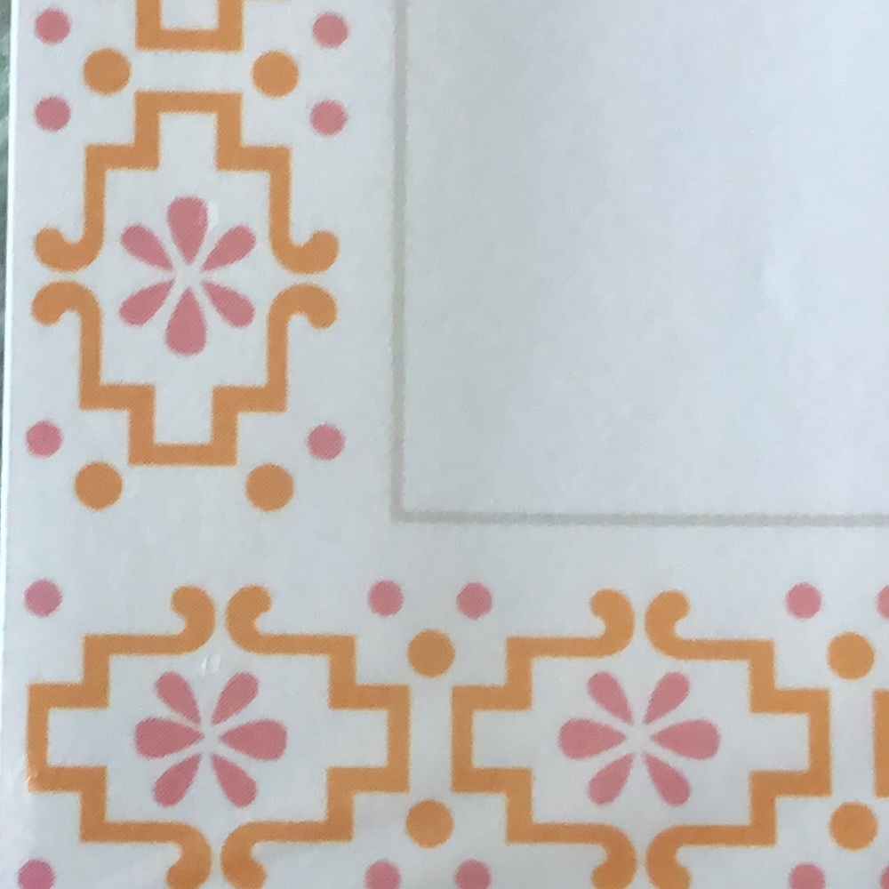 Note Pad Square shape NWT Hallmark 5.5”x5.5” - Picture 2 of 3